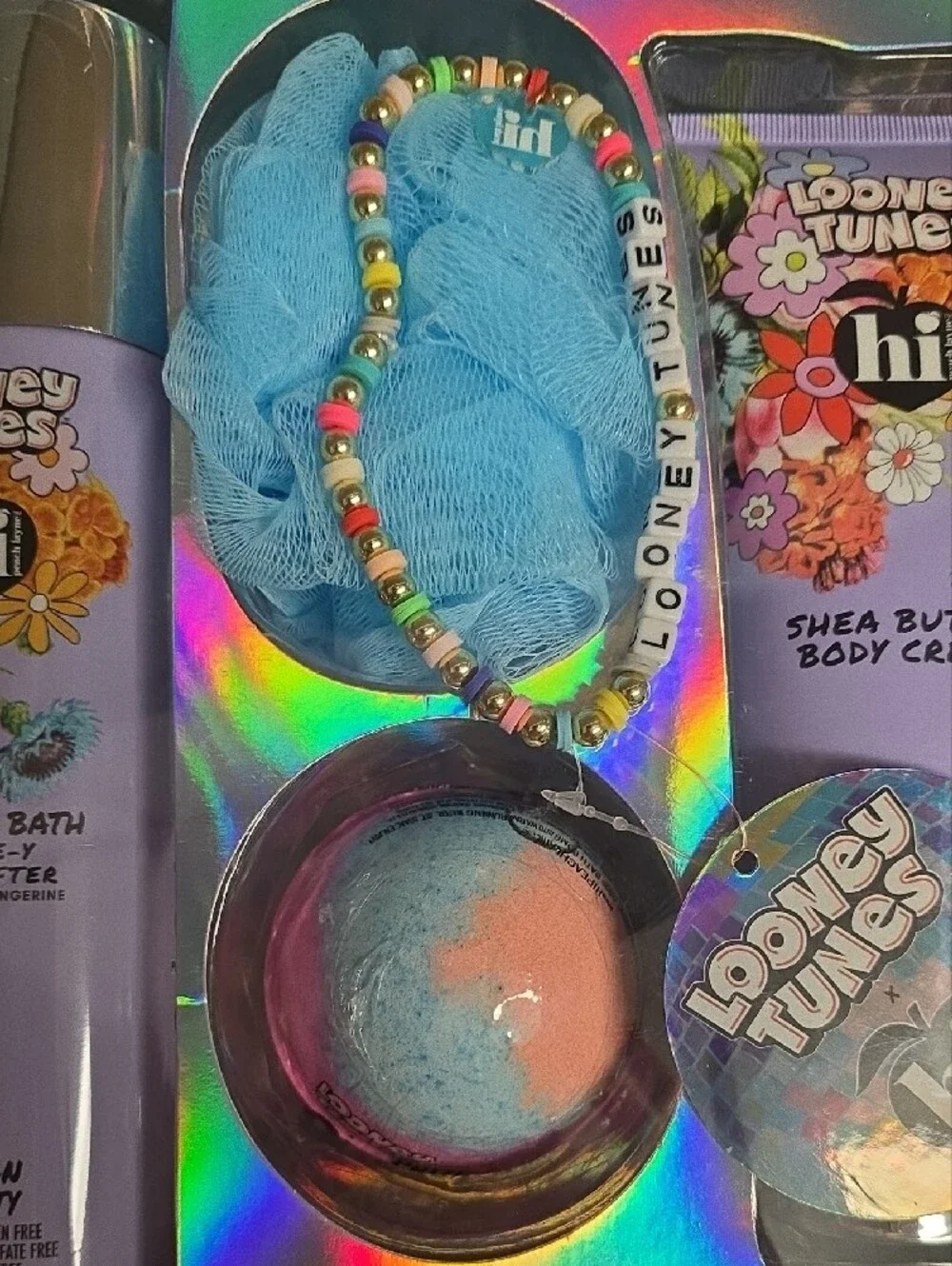 Looney Tunes Gift Box - Rainbow Holographic